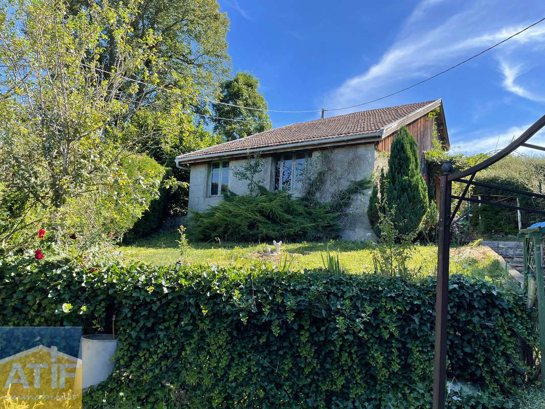 Maison à SAINT-JUST-EN-CHEVALET