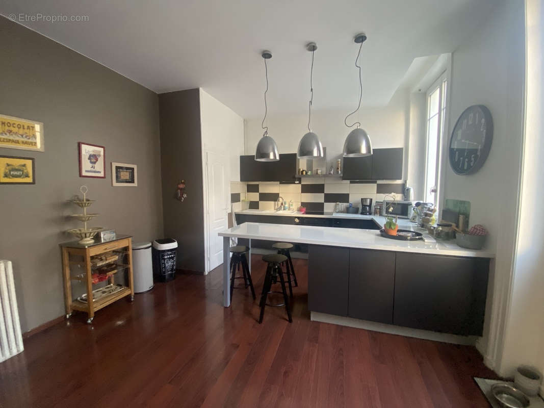 Appartement à SAINT-ETIENNE