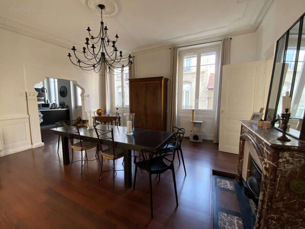 Appartement à SAINT-ETIENNE