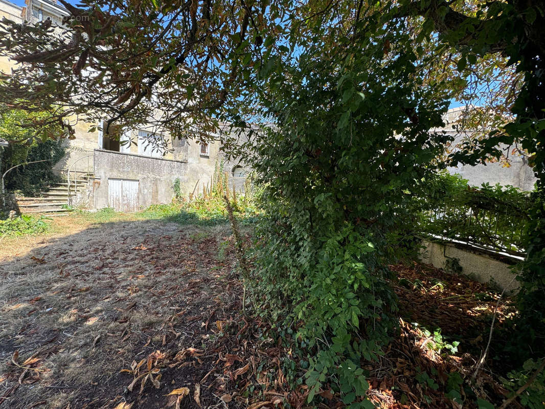 Maison à SAINTE-EULALIE