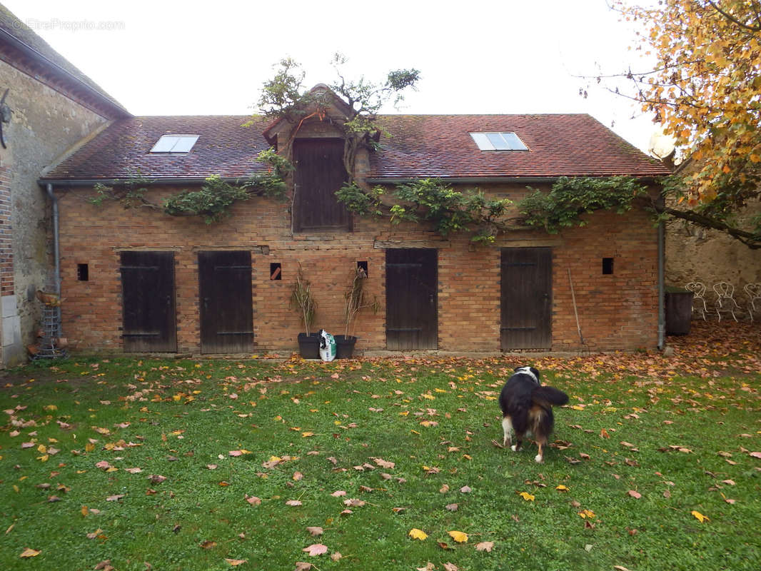 Maison à EGREVILLE