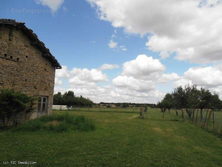 Maison à LEZAY