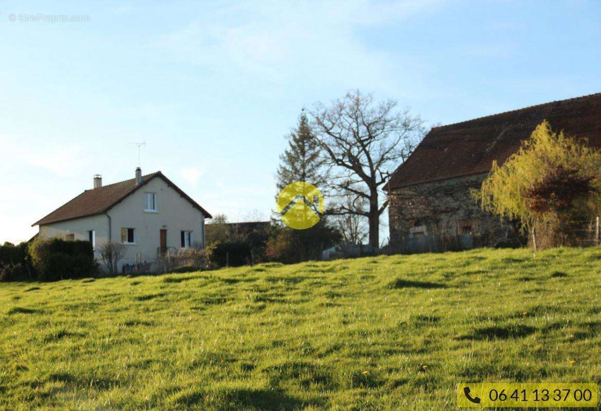 Maison à GENOUILLAC