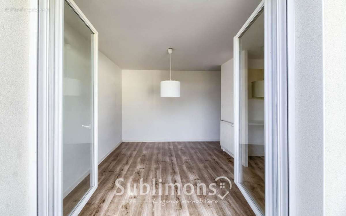 Appartement à SAINT-SEBASTIEN-SUR-LOIRE