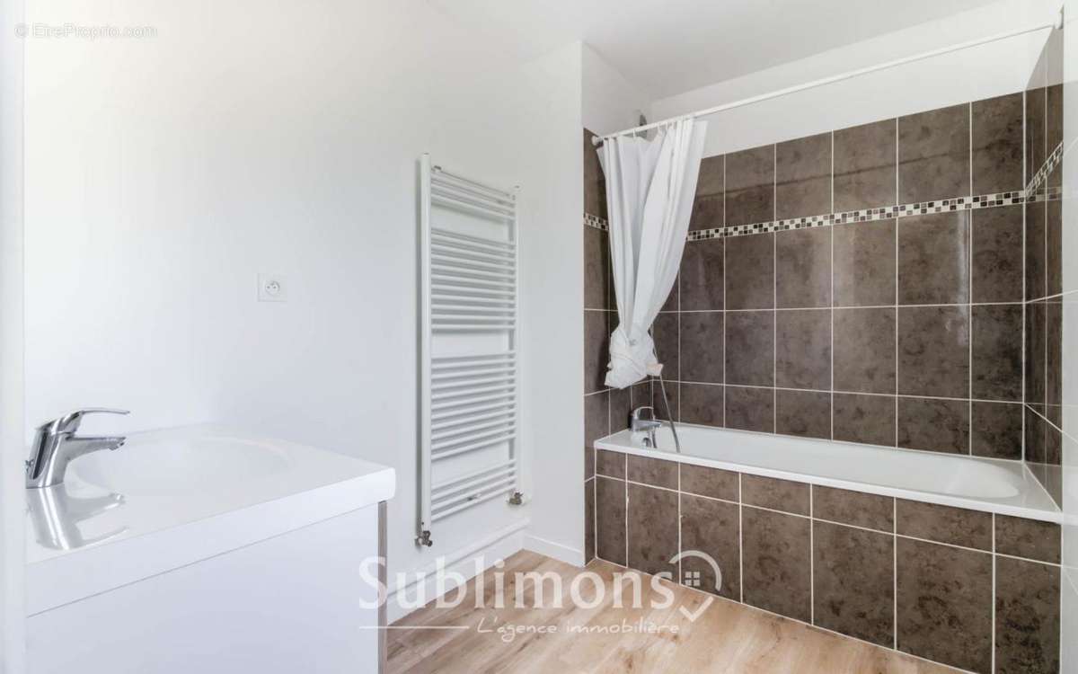 Appartement à SAINT-SEBASTIEN-SUR-LOIRE