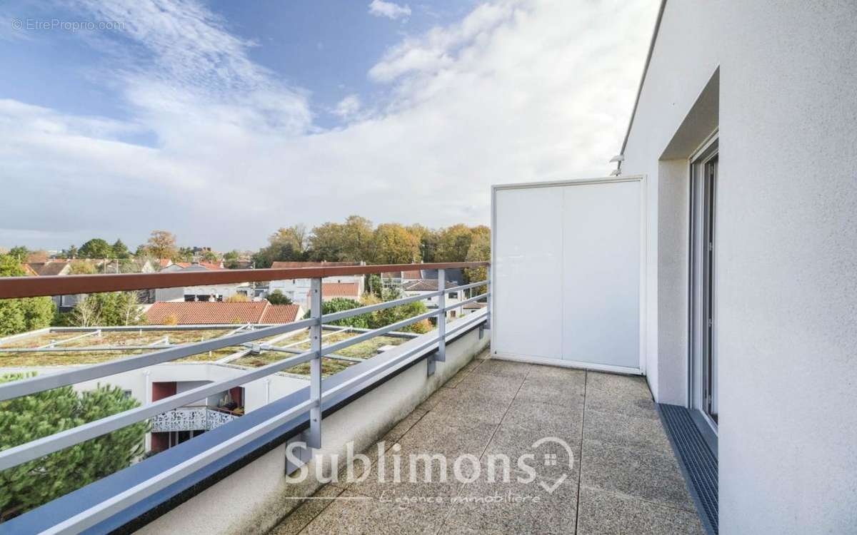 Appartement à SAINT-SEBASTIEN-SUR-LOIRE