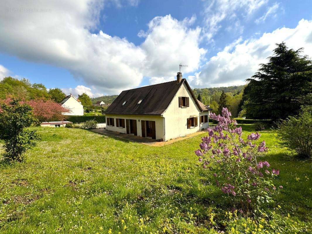 Maison à CUISE-LA-MOTTE