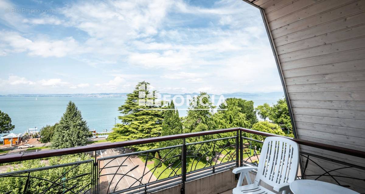 Appartement à EVIAN-LES-BAINS