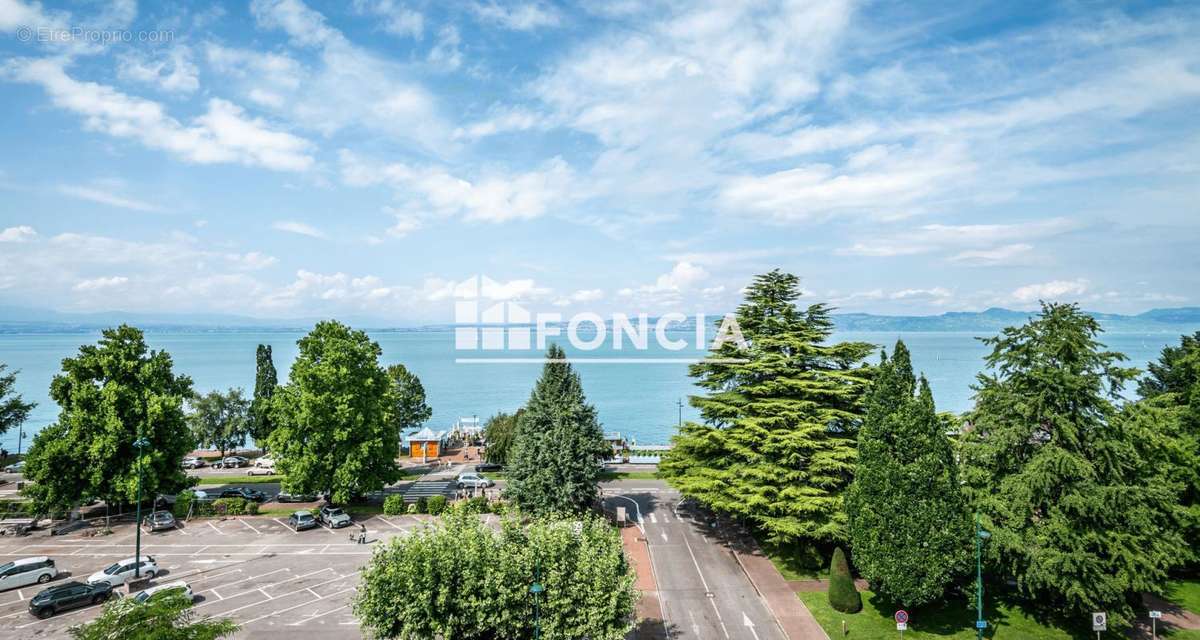 Appartement à EVIAN-LES-BAINS