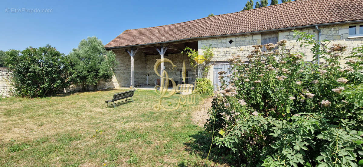 Maison à CHINON