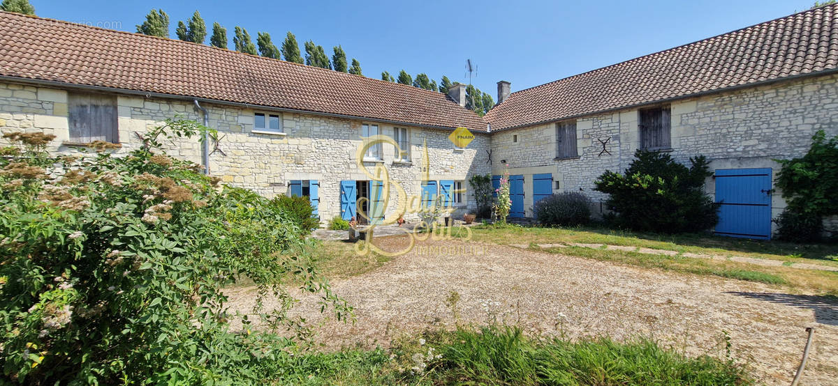 Maison à CHINON