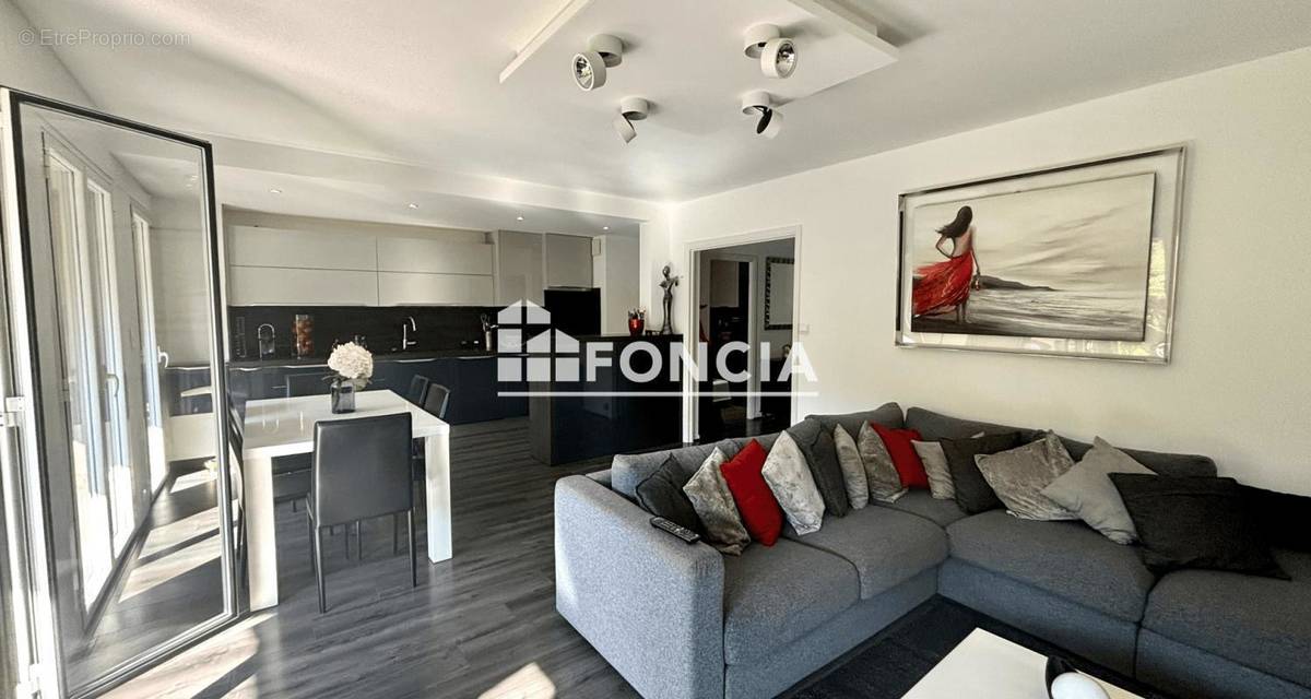 Appartement à FREJUS