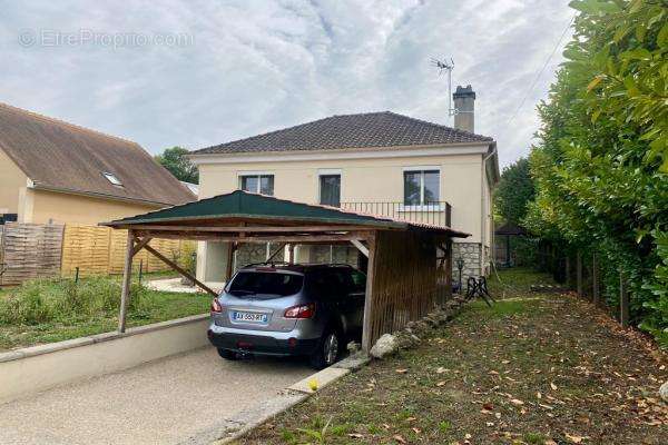 Maison à SAINT-ARNOULT-EN-YVELINES