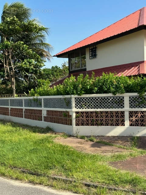 Maison à KOUROU