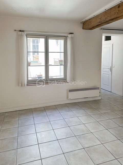 Appartement à PARIS-10E