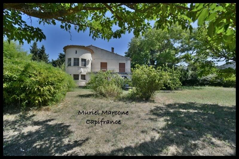 Maison à LOURMARIN