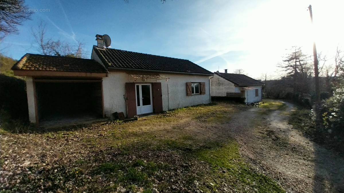 Maison à SAINT-MARTIN-DE-RIBERAC