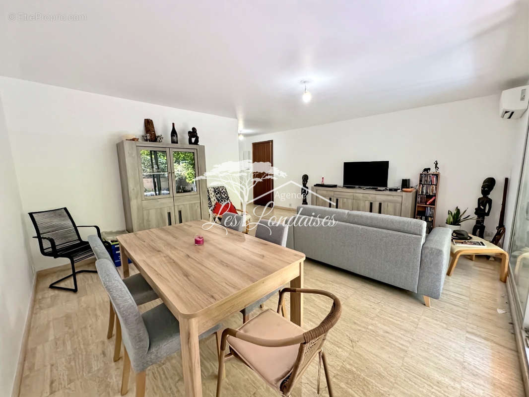 Appartement à HYERES