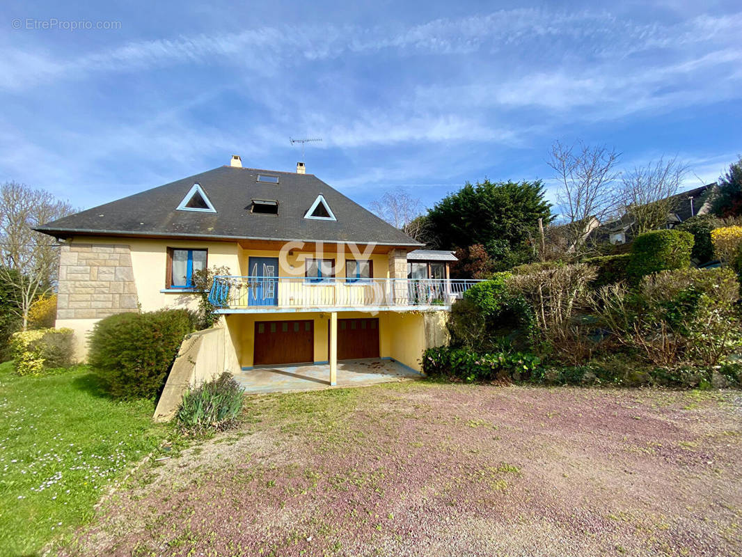 Maison à LA GOUESNIERE