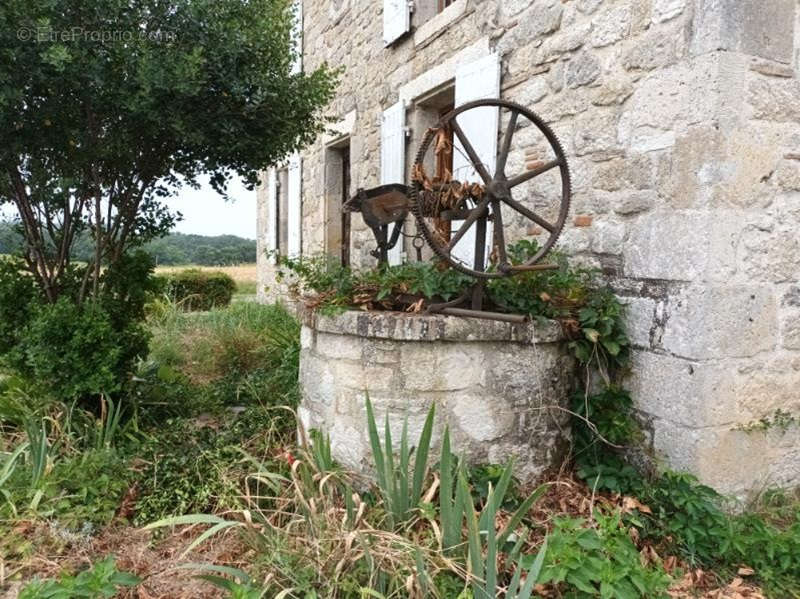 Maison à COURS