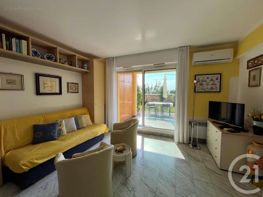 Appartement à ROQUEBRUNE-CAP-MARTIN