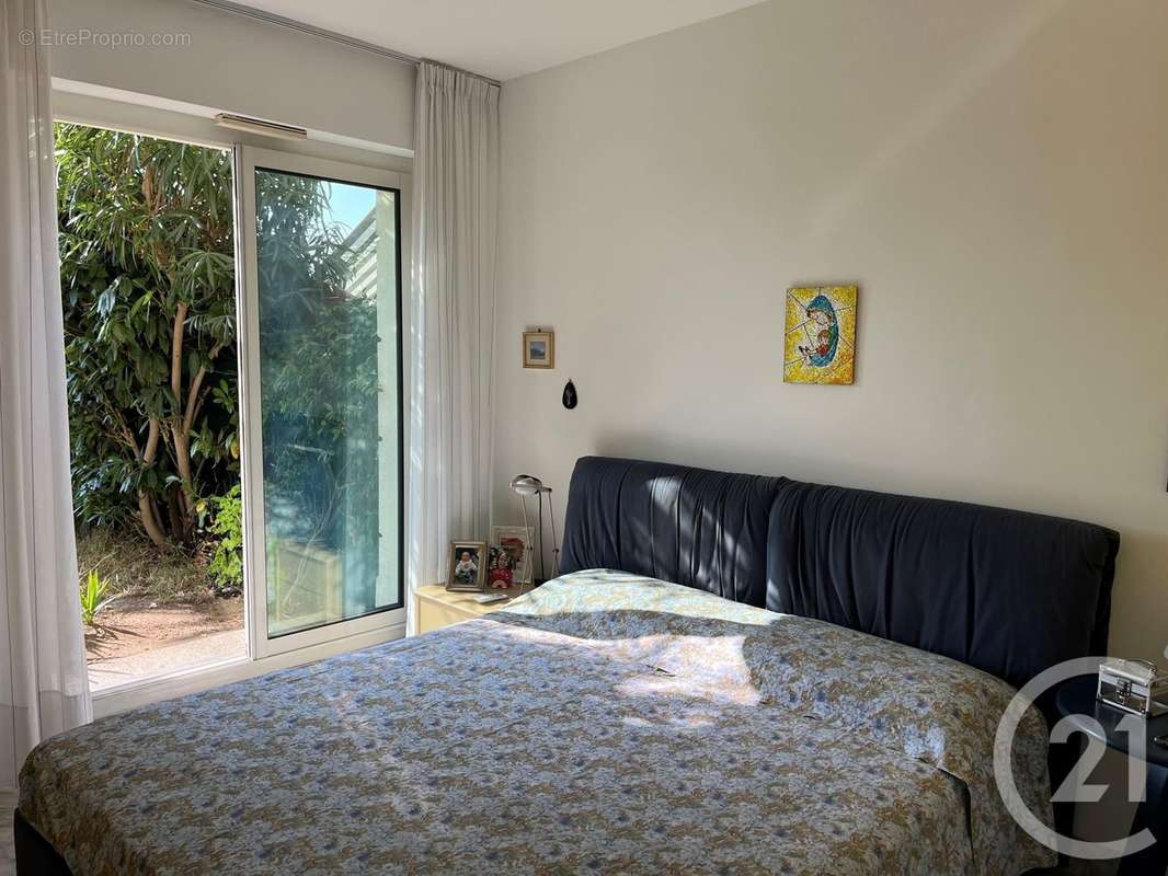 Appartement à ROQUEBRUNE-CAP-MARTIN