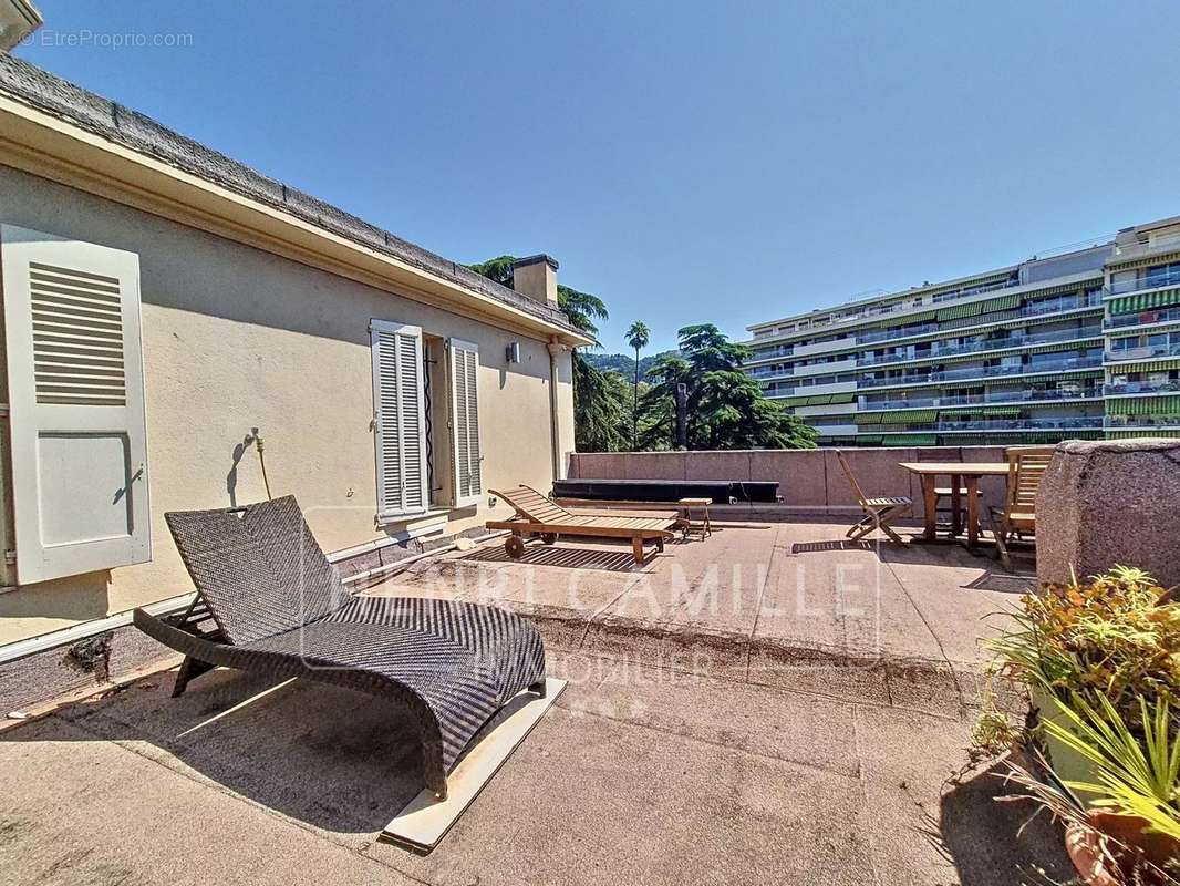 Appartement à CANNES