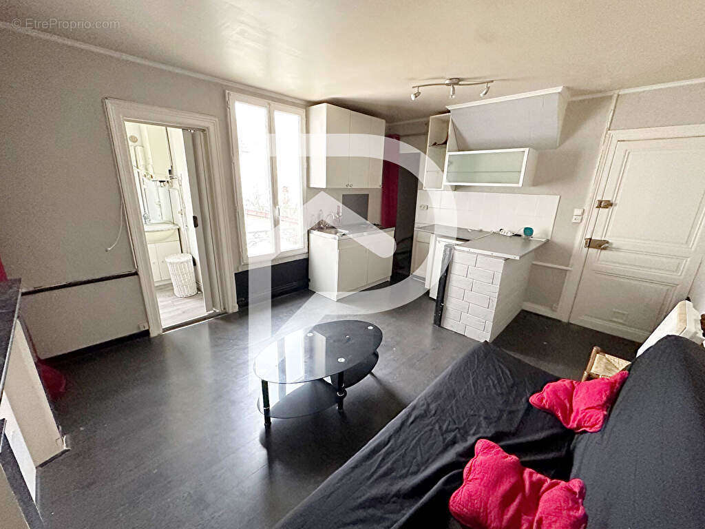 Appartement à SAINTE-SAVINE