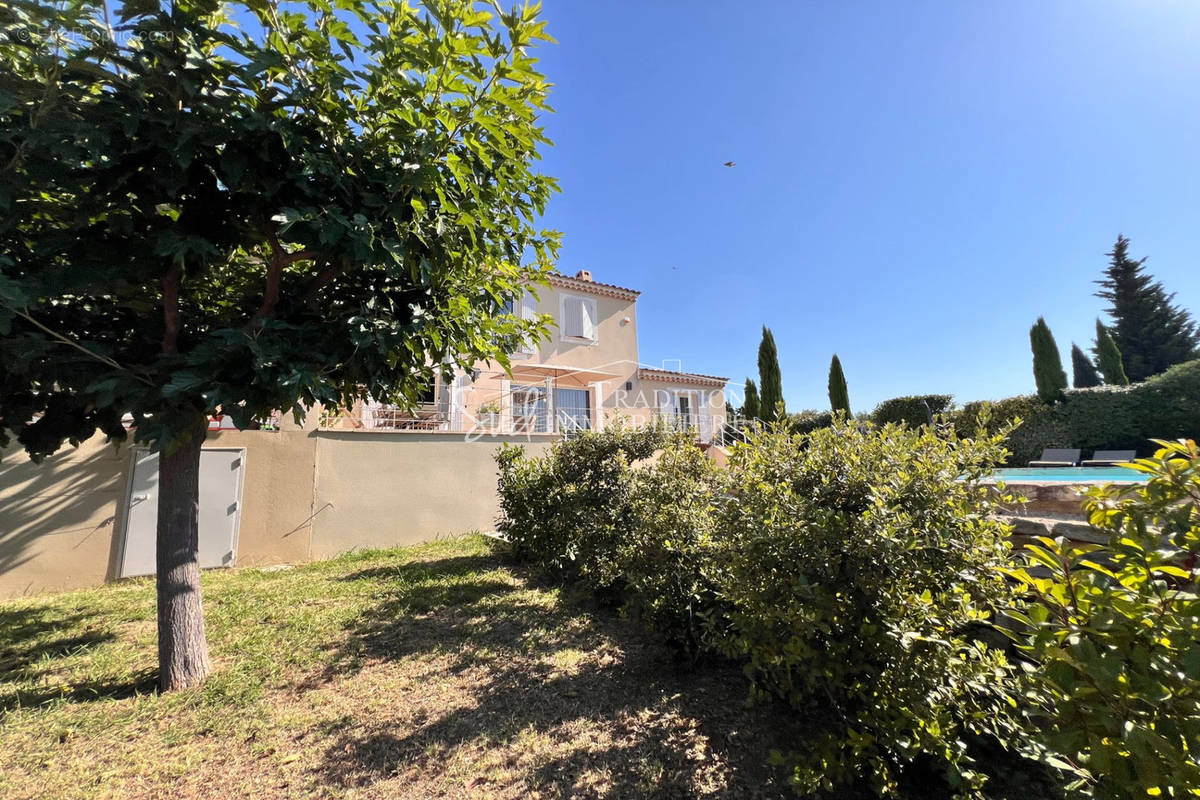 Maison à MAUSSANE-LES-ALPILLES