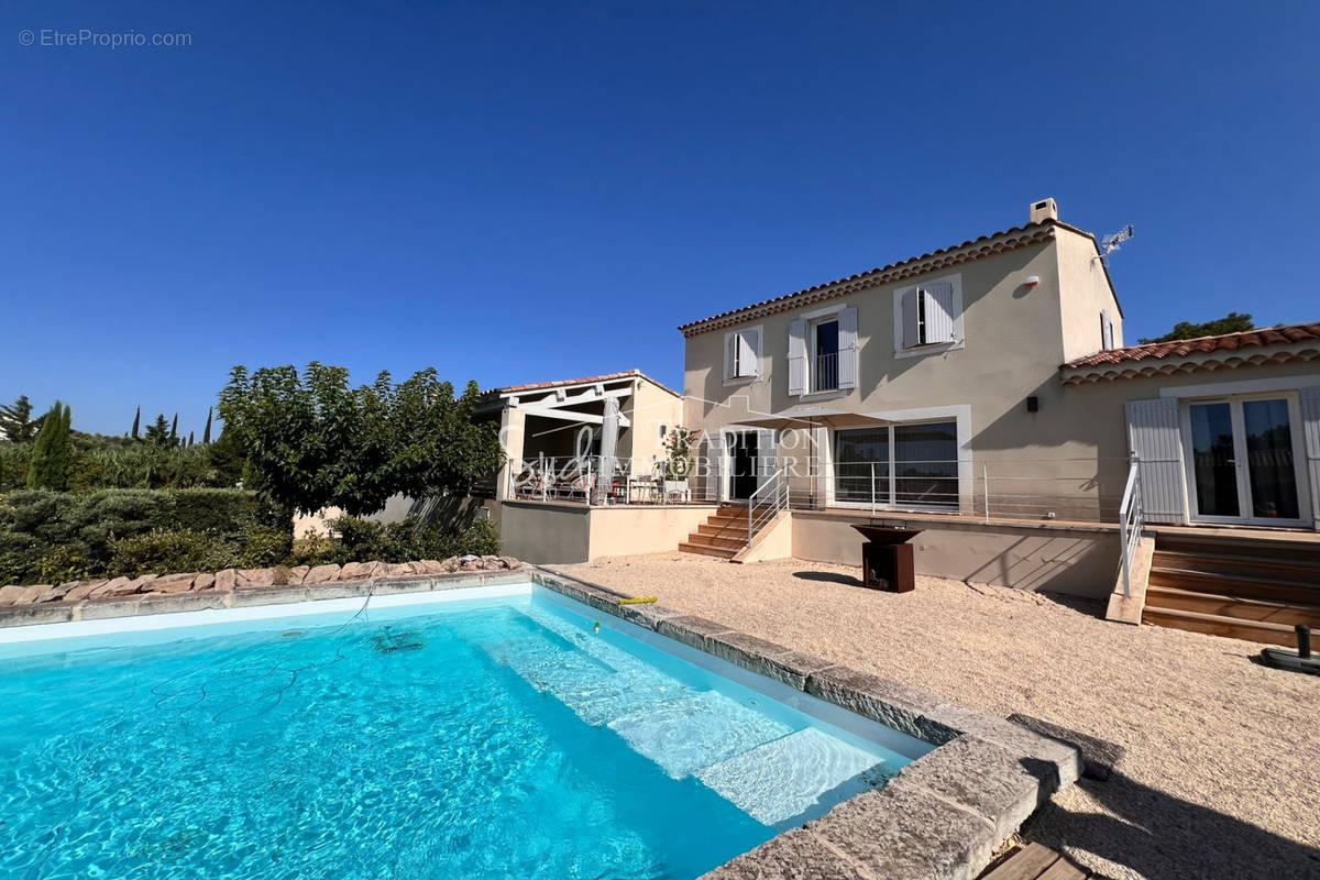 Maison à MAUSSANE-LES-ALPILLES