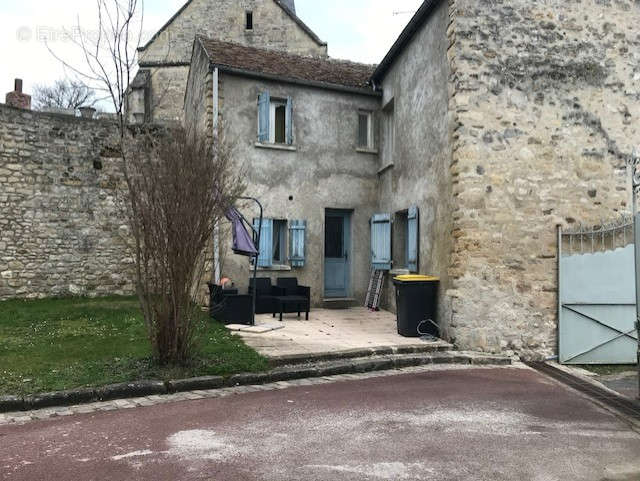 Maison à PONTOISE