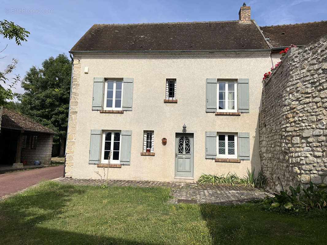 Maison à PONTOISE