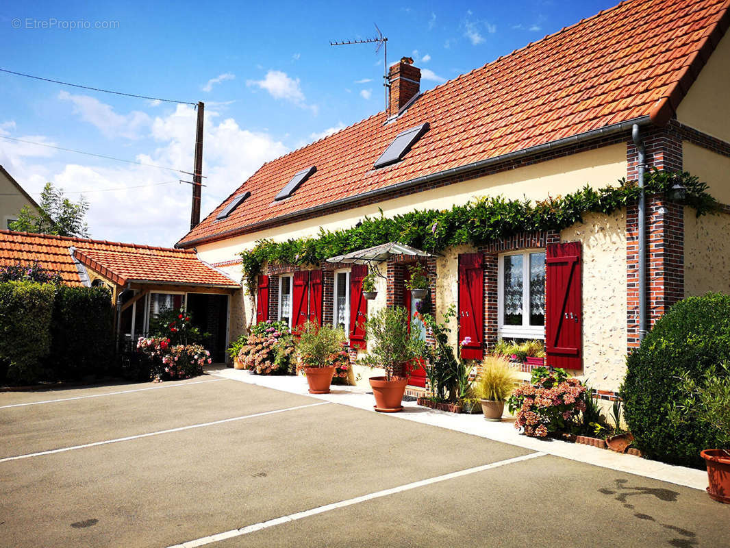 Maison à COURVILLE-SUR-EURE