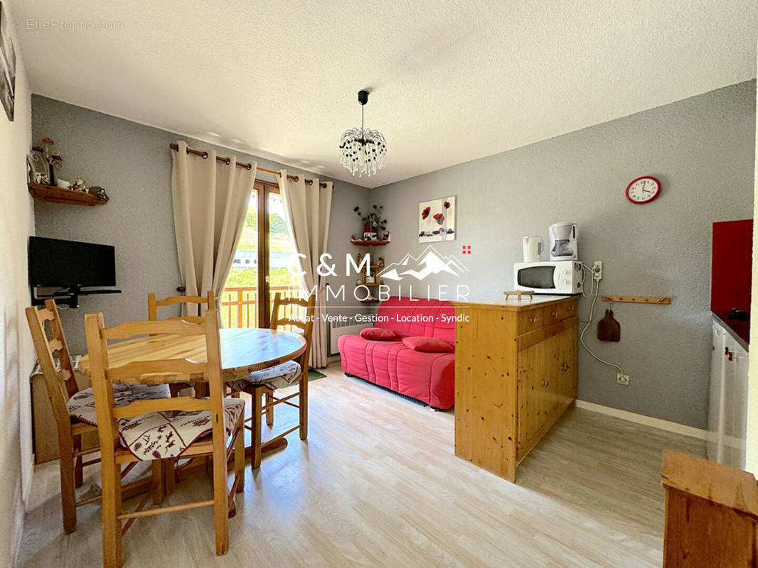 Appartement à ALBIEZ-MONTROND