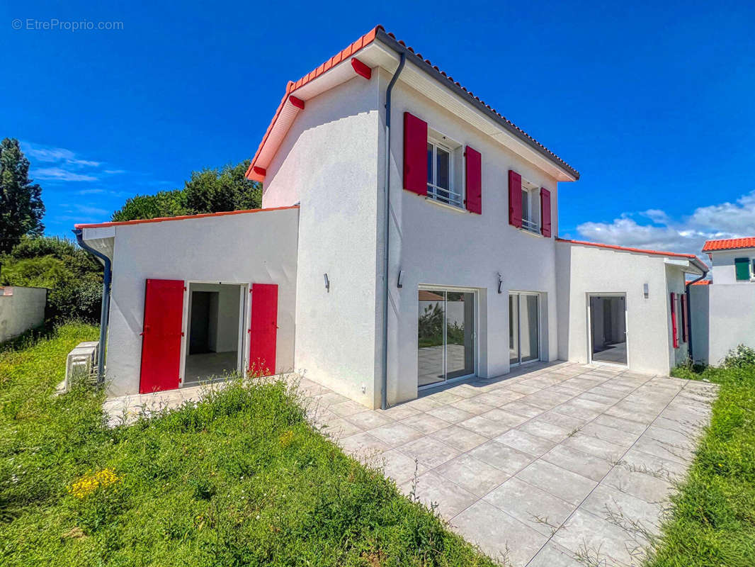 Maison à SAINT-PALAIS-SUR-MER