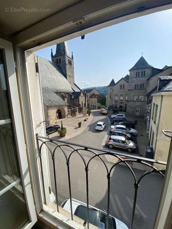   - Appartement à BORT-LES-ORGUES