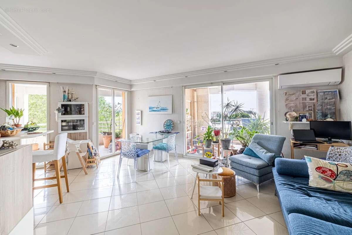 Appartement à CAGNES-SUR-MER