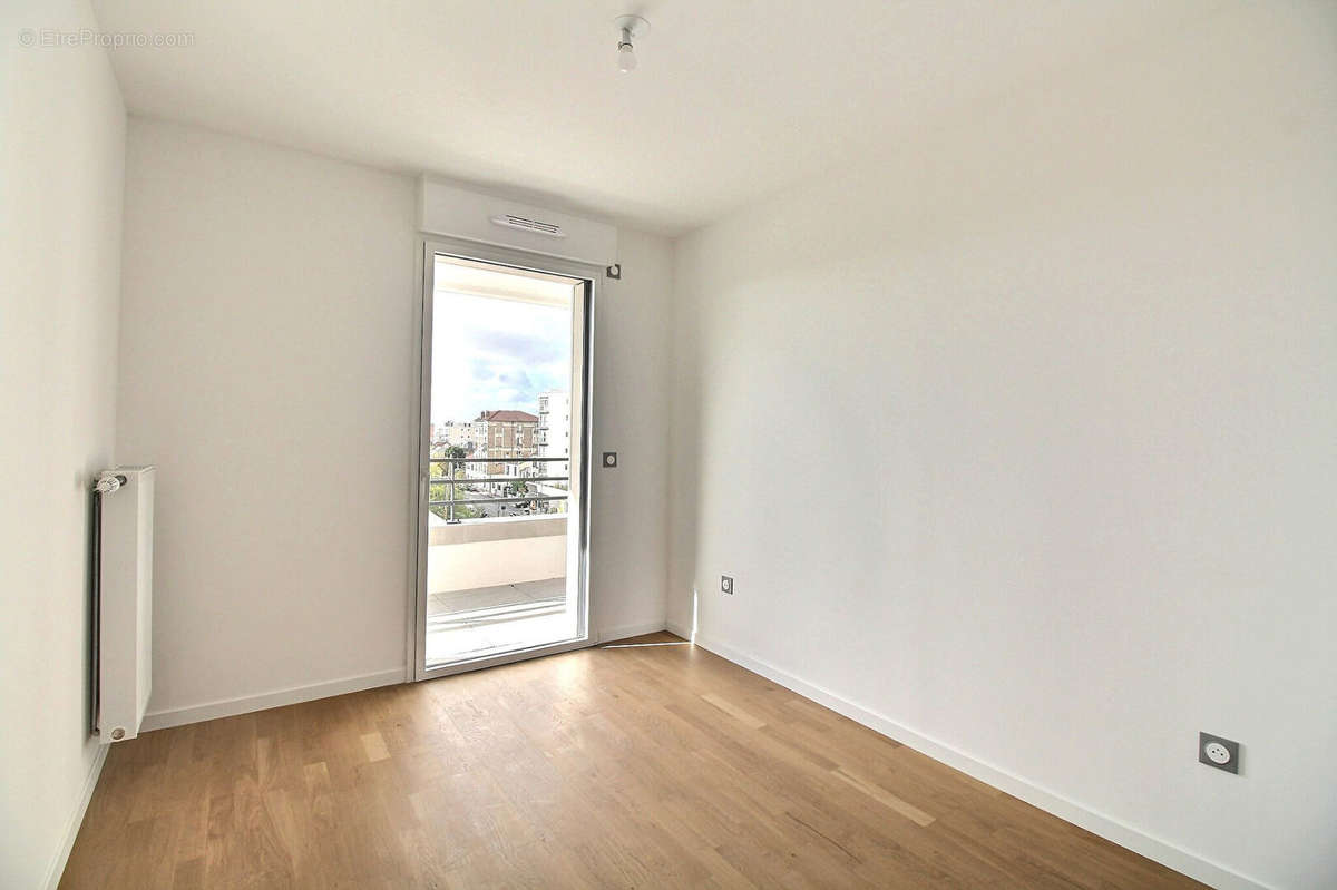 Appartement à COLOMBES