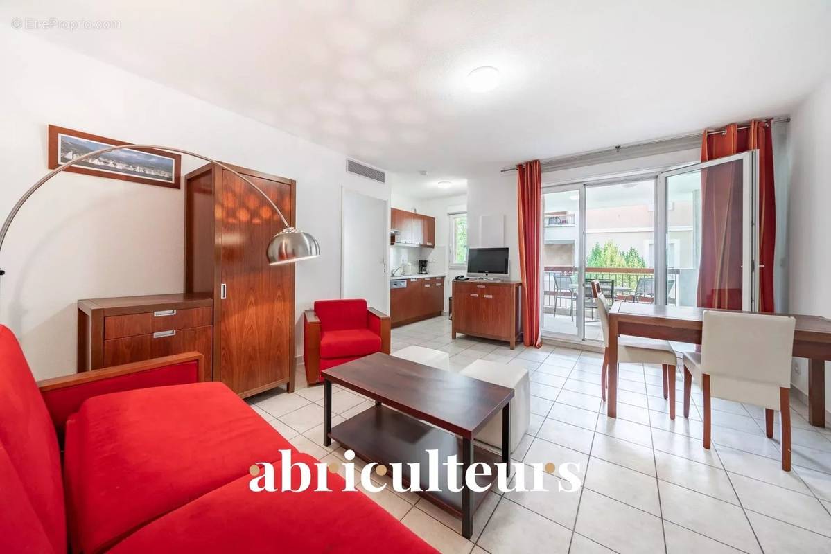 Appartement à MANDELIEU-LA-NAPOULE