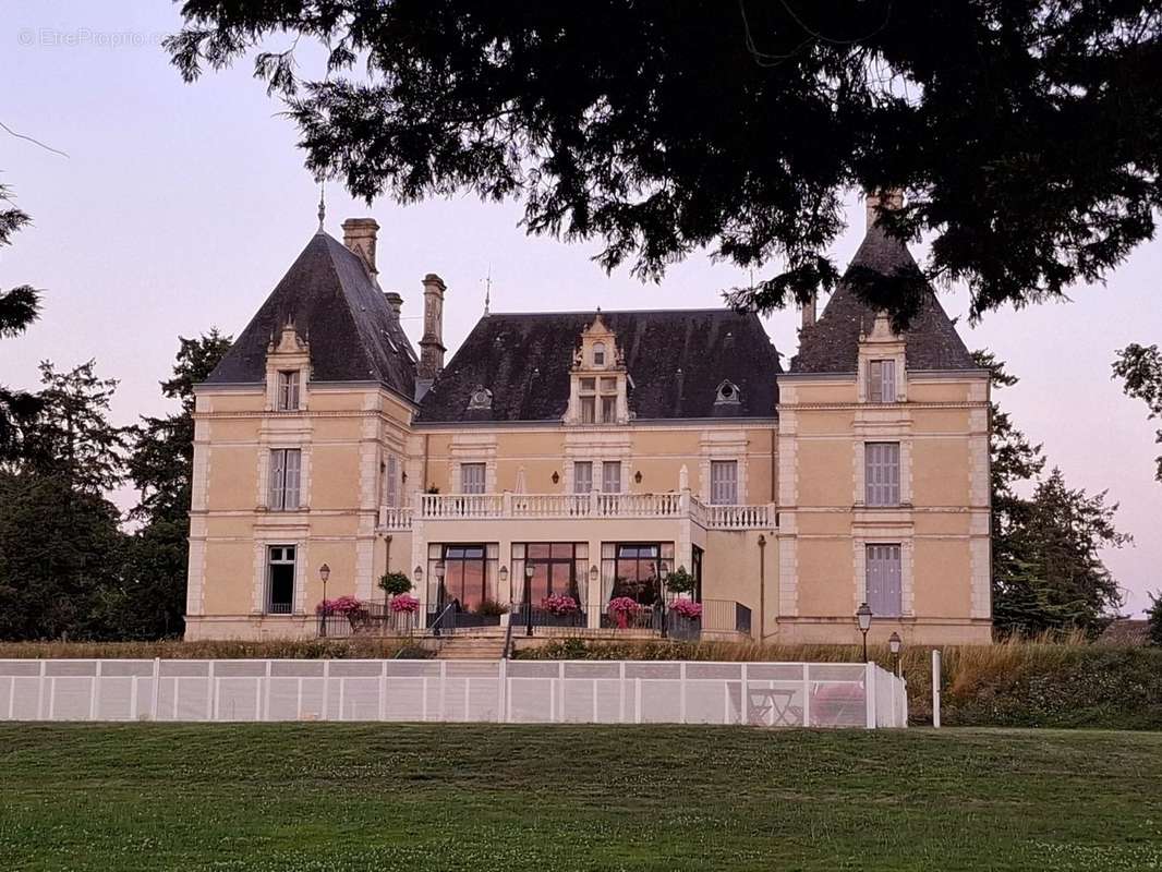 Appartement à LES FORGES