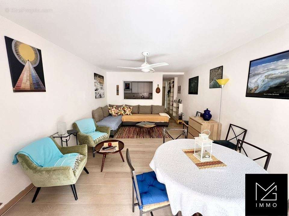 Appartement à SANARY-SUR-MER