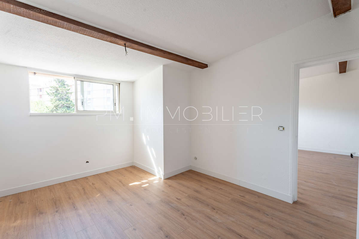 Appartement à MARSEILLE-10E