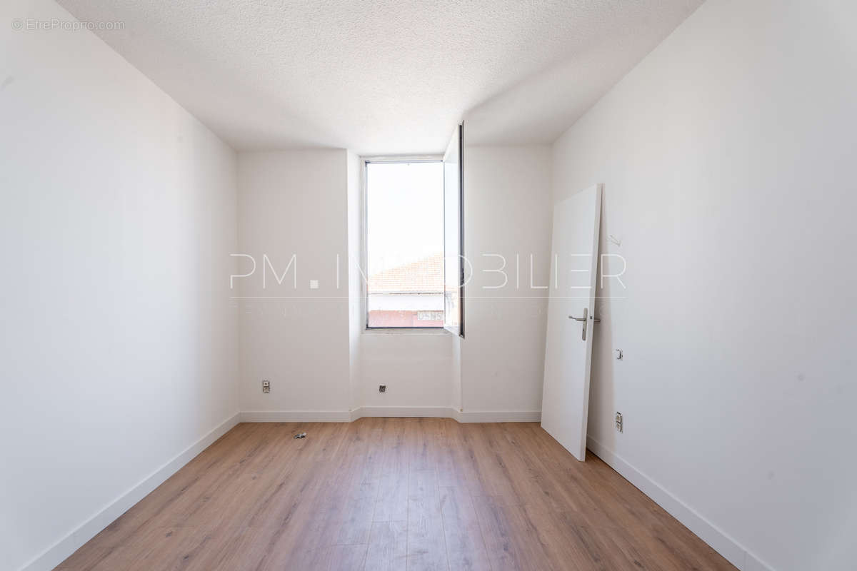 Appartement à MARSEILLE-10E