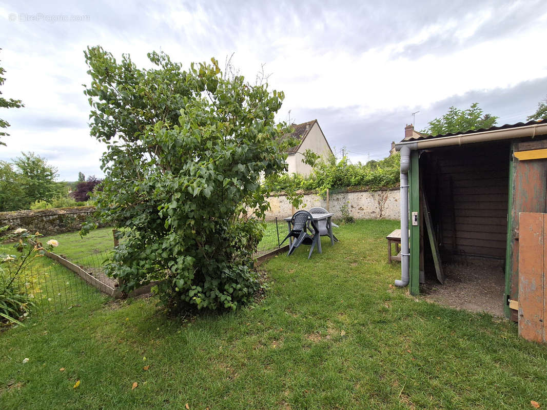 Maison à CONDE-SUR-HUISNE