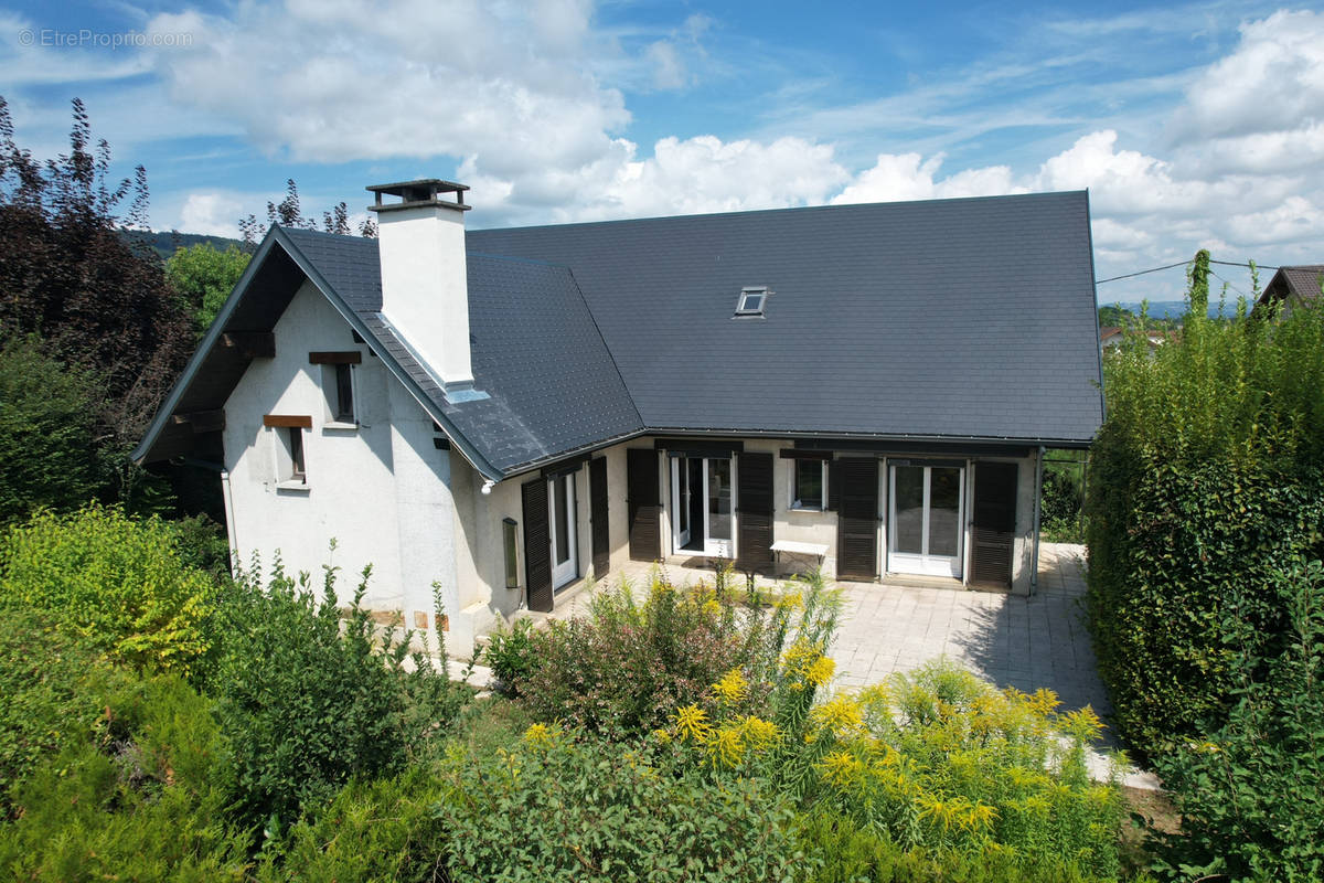 Maison à ALBENS