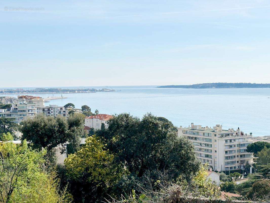 Appartement à CANNES