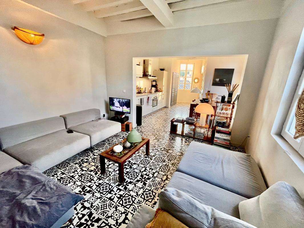 Appartement à UZES