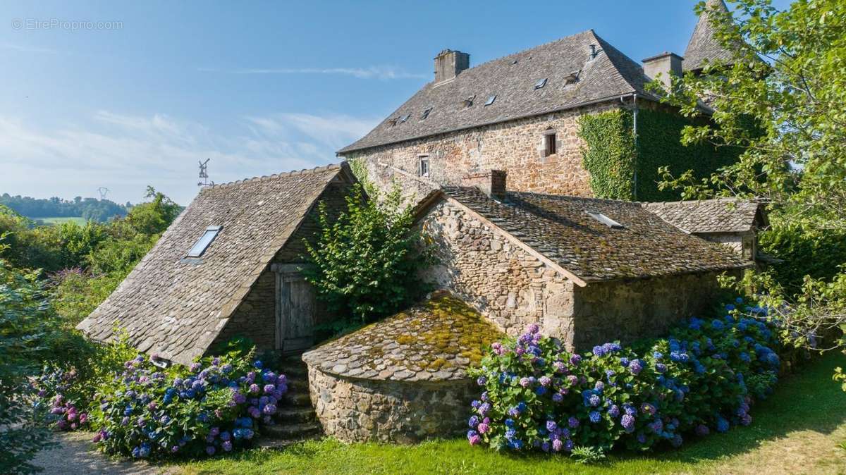 Maison à MUR-DE-BARREZ