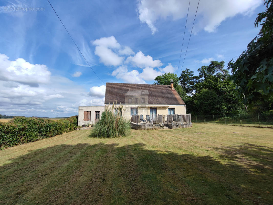 Maison à BEAUMONT-LE-ROGER