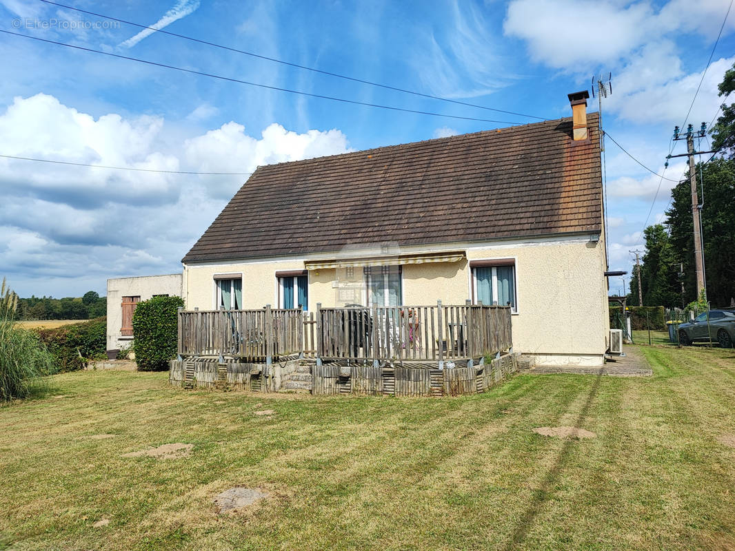 Maison à BEAUMONT-LE-ROGER